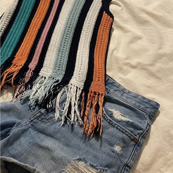 Adorable colorful boho fringed knit tank top size M - Picture 5 of 5